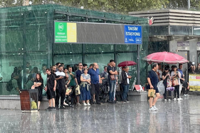 İstanbul'un bazı bölgelerinde sağanak etkili oldu