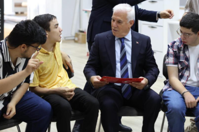 Bursa Büyükşehir'den öğrencilere eğitim desteği