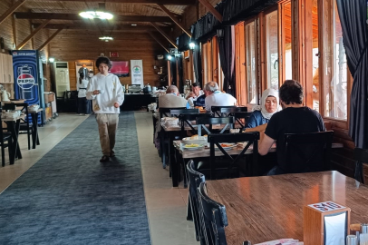 Bursa Harmancık'ta belediye sosyal tesisi yeniden hizmete açıldı