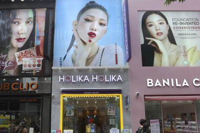 Trump gümrük vergisi Güney Kore kozmetiğini etkiledi: Stoklama başladı!