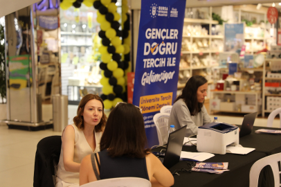 Bursa'da üniversite tercihlerine Büyükşehir rehberliği
