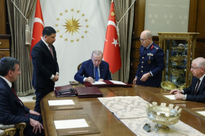 Kritik 'YAŞ' kararları açıklandı: Genelkurmay Başkanı değişti! Metin Gürak'ın yerine Selçuk Bayraktaroğlu...