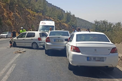 Gaziantep'te 4 araç birbirine girdi: 9 yaralı