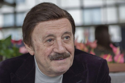 Selami Şahin tatilde sevenlerini korkuttu! Apar topar hastaneye kaldırıldı