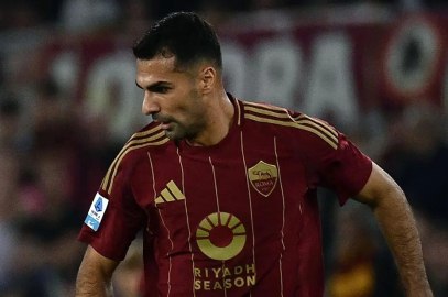 Transferde Zeki Çelik atağı: Milli oyuncu Süper Lig'e doğru!