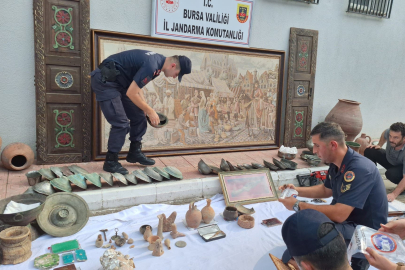 Bursa İznik’te şok operasyon: 1500 yıllık tablo jandarma tarafından ele geçirildi