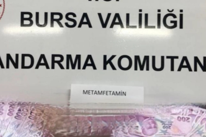 Bursa'da o eve operasyon düzenlendi! Kenevir, metanfetamin...