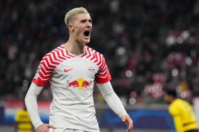 Manchester United sonunda golcüsünü buldu