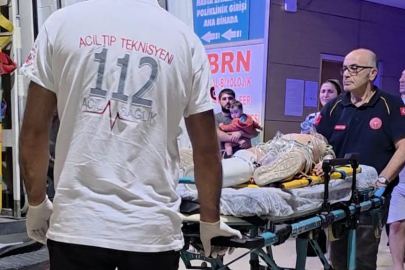 Bursa'da feci kaza! Otomobilin çarptığı küçük çocuk...