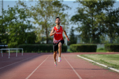 Görme engelli atlet Çağatay Çelik, 2028 Paralimpik Oyunları için çalışıyor