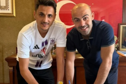 Mustafa Pektemek'ten herkesi şaşırtan imza!