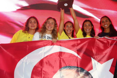 Fenerbahçeli yüzücüler, Türkiye Şampiyonası'nda 5 kupa kazandı