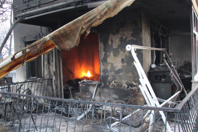 Çanakkale'de devam eden yangında 3 köy boşaltıldı