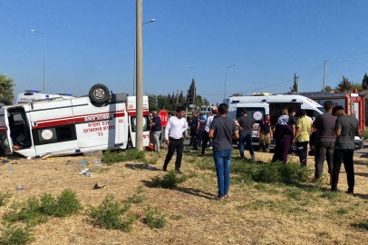 Manisa'da ambulans ile otomobil çarpıştı: Çok sayıda yaralı var
