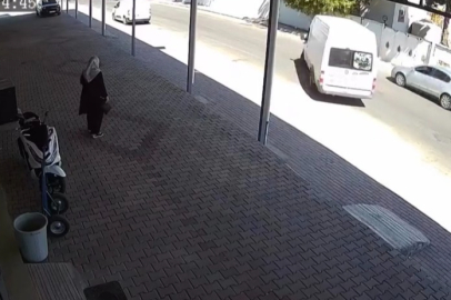 Şanlıurfa'da uola kontrolsüz çıkan minibüs kazaya neden oldu