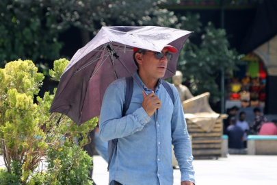 İran'da aşırı sıcaklar nedeniyle 18 eyalette kamu kurumları tatil edildi