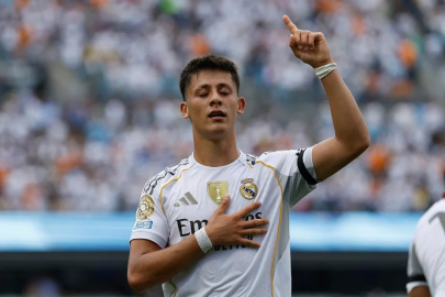 Arda Güler'in Feyenoord zaferine yaptığı yorum Fenerbahçelileri coşturdu: Peş peşe 3 kez attı