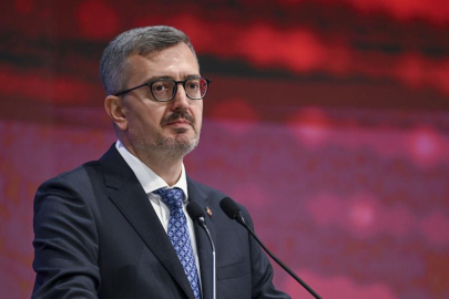 Burhanettin Duran: Özgür Özel'in sözleri siyasi nezaket açısından asla kabul edilemez