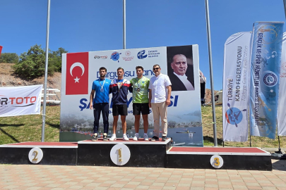 Bursa Büyükşehir Belediyesporlu kanocular madalyaları topladı