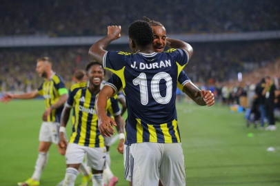 Dünya Fenerbahçe'yi konuşuyor! 5 gollü galibiyet Avrupa'da şaşkınlık yarattı...