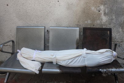 Katil İsrail'in Gazze'ye düzenlediği saldırılarda 25 Filistinli hayatını kaybetti