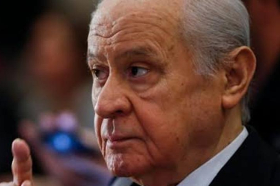 Bahçeli'den AK Parti'nin 24'üncü kuruluş yıl dönümüne özel çiçek!