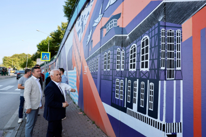 Bursa'nın turizm haritası duvarlarda canlanıyor