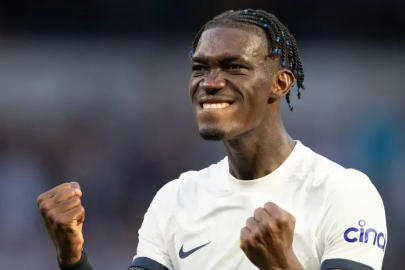 Galatasaray'dan transferde ters köşe: Fenerbahçe'ye imza atması bekleniyordu!