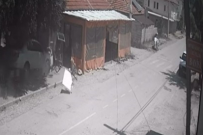 Isparta'da otomobil kıraathaneye daldı: 1 ölü