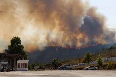Suriye’deki yangın Türkiye’ye sıçradı