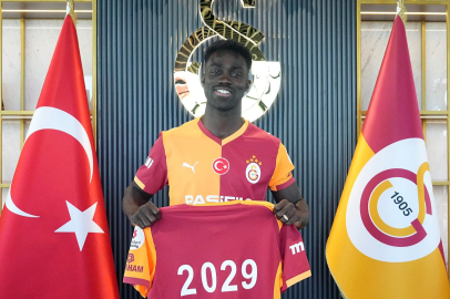 Davinson Sanchez, 2029'a kadar Galatasaray'da
