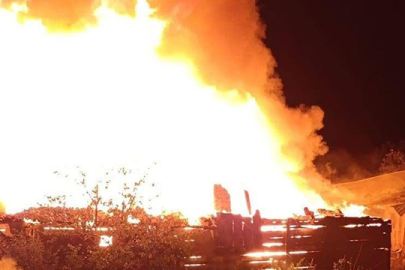 Çankırı'da bir evde çıkan yangın 5 eve daha sıçradı