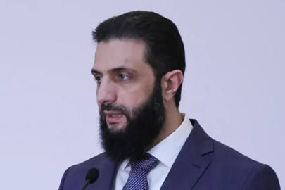 Suriye Cumhurbaşkanı Şara'dan PKK/YPG'nin çelişkili tavırlarına eleştiri