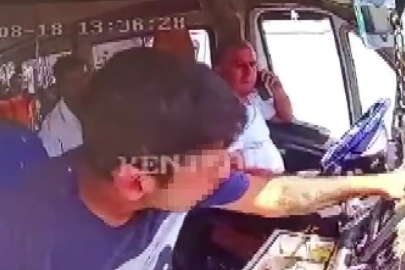 Adana'da minibüste kapkaç: Araç kırmızı ışıkta durunca paraları alıp kaçtı