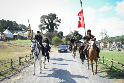 Bakan Ersoy'dan Bozdağ Film Platolarına ziyaret