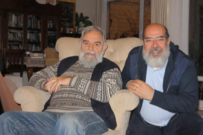 Duayen tarihçi, siyaset bilimci Prof. Dr. Mete Tunçay hayatını kaybetti