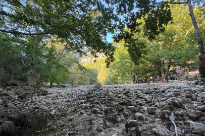 Antalya'da Üzümdere Irmağı kuraklığa yenik düştü, eski halinden eser kalmadı
