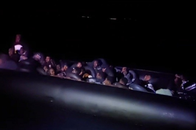 Balıkesir Ayvalık açıklarında 42 düzensiz göçmen yakalandı