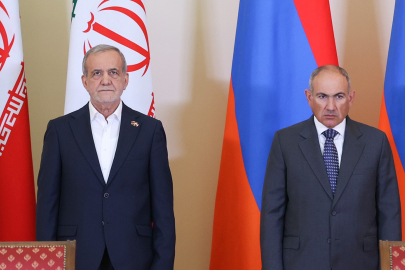 Ermenistan Başbakanı Paşinyan ile İran Cumhurbaşkanı Pezeşkiyan bir araya geldi