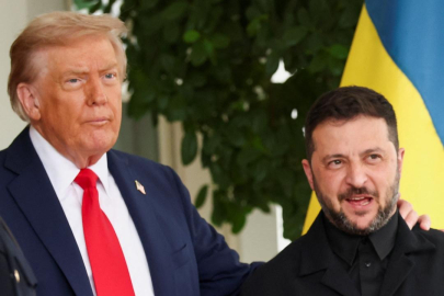 Trump mikrofonun açık olduğunu fark etmedi: 'Kulağa delice geliyor ama...'