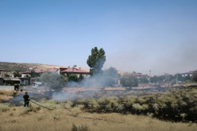 Bitlis Güroymak'ta 10 hektarlık alan yandı