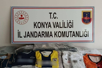 Konya'da sahte tişört satıcılarına operasyon