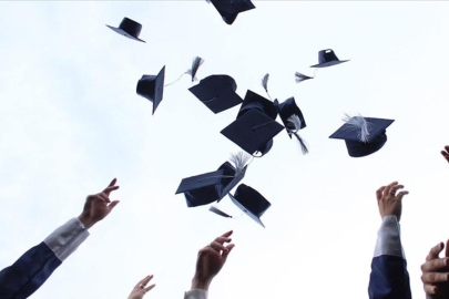 MEB'den okullara genelge: Hepsi değişti! Cep telefonu yasağı, okul kıyafeti, özel şube...