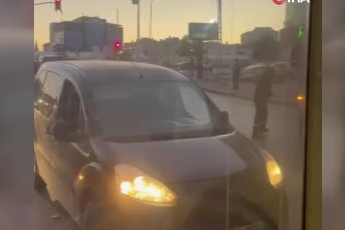 Ankara’da trafikte yol verme kavgası kamerada