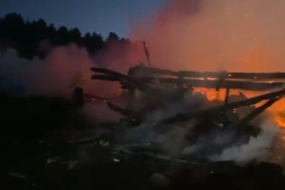 Bolu’da 2 yayla evi yangında küle döndü