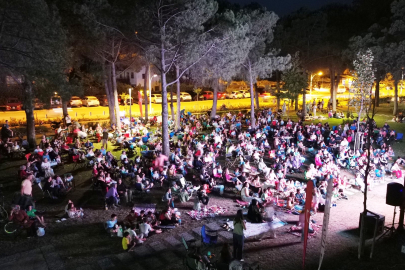 Bursa İznik’te yaz akşamları çocukların neşesiyle renkleniyor