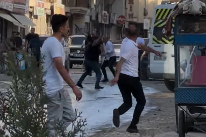 Hakkari'de taşlı ve sopalı kavga: 3 yaralı