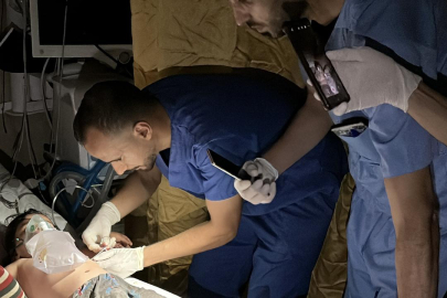 Katil İsrail, Gazze'de en az 1581 sağlık çalışanını öldürdü