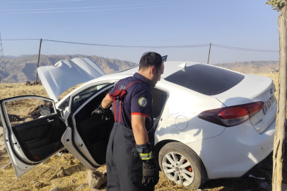 Şırnak Cizre'de otomobil yol kenarına savruldu: 3 yaralı