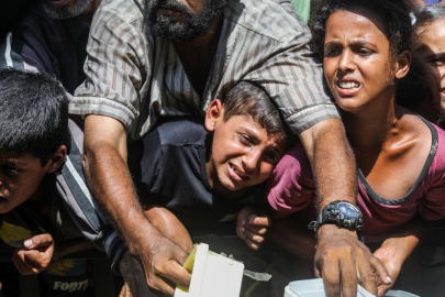 Mısır'dan, soykırımcı İsrail'e Gazze'deki insani drama son verme çağrısı